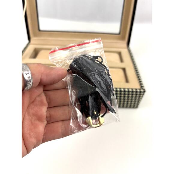 4 Slot Watch Box With Lock Watch Storage Box Houndstooth Pattern - Picture 5 of 16